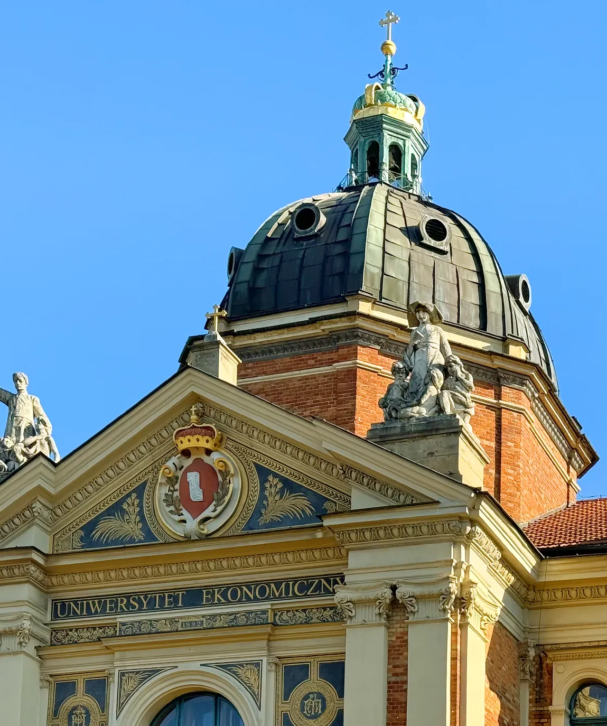 UEK-bud-glowny-kopula